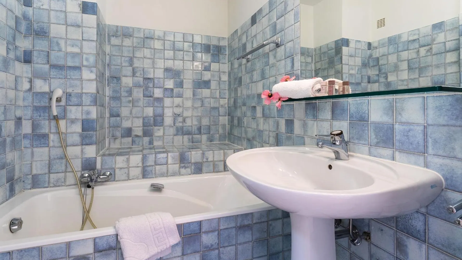 Villa La Soleillade Vi4451 By Riviera Holiday Homes Eze