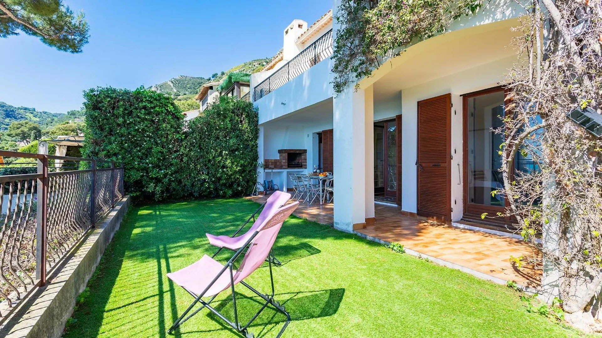 La Soleillade Vi4451 By Riviera Holiday Homes Eze Villa